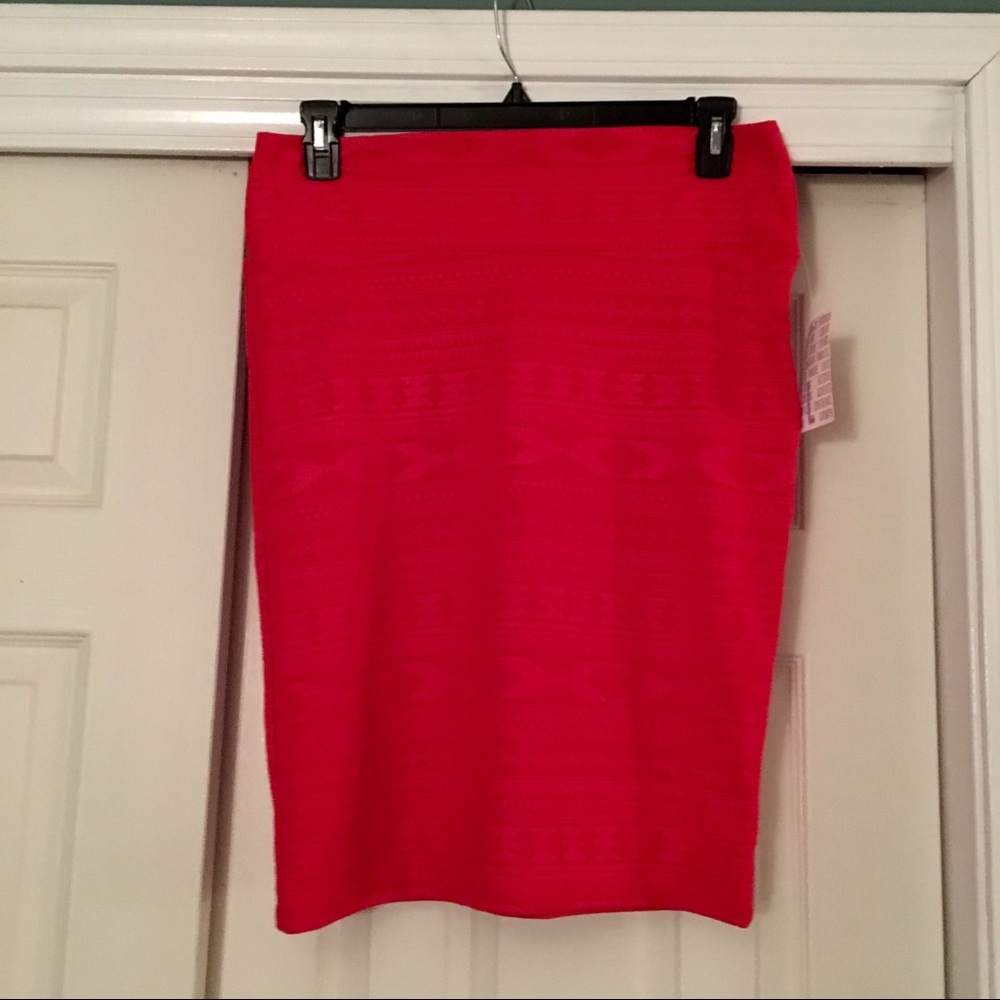 LuLaRoe Cassie Orange-Red Aztec Print